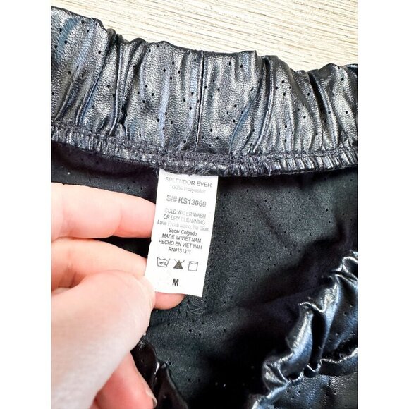 NWT & Harmony Faux Leather Skater Mini Skirt Womens Medium Vegan Black - Picture 8 of 8